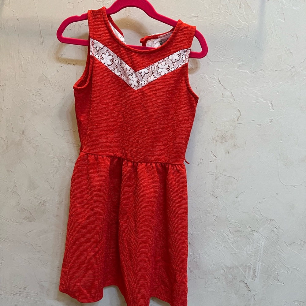 Girl dress 6-8
